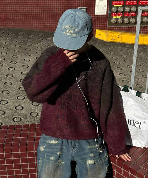 Perushu(ペルーシュ)の「グラデーションシャギーメッセージロゴニット(ニット/セーター・メンズ・ボルドー/グレー・LARGE/MEDIUM)」の8枚目の写真