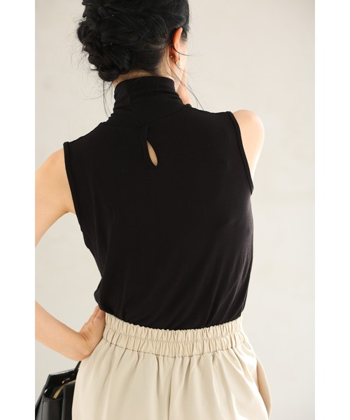 cawaii（カワイイ）の「もっちり伸びるハイネックカットソートップス（Tシャツ/カットソー・レディース・カーキ/ブラック・FREE）」の13枚目の写真