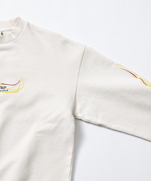 FREAK'S STORE(フリークスストア)の「PIKO/ピコ 別注 プリントロゴ クルーネックスウェット(スウェット・メンズ・ブラック/オレンジ/オフホワイト・X-LARGE/LARGE/MEDIUM)」の5枚目の写真