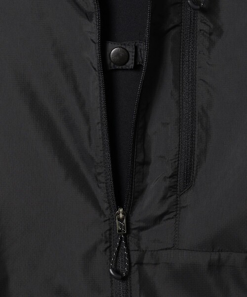 SALOMON（サロモン）の「SALOMON/サロモン BONATTI CROSS WIND HOODIE/ボナッティ クロス ウインド パーカー（ブルゾン・メンズ・ブラック/ベージュ・MEDIUM/LARGE/X-LARGE）」の8枚目の写真