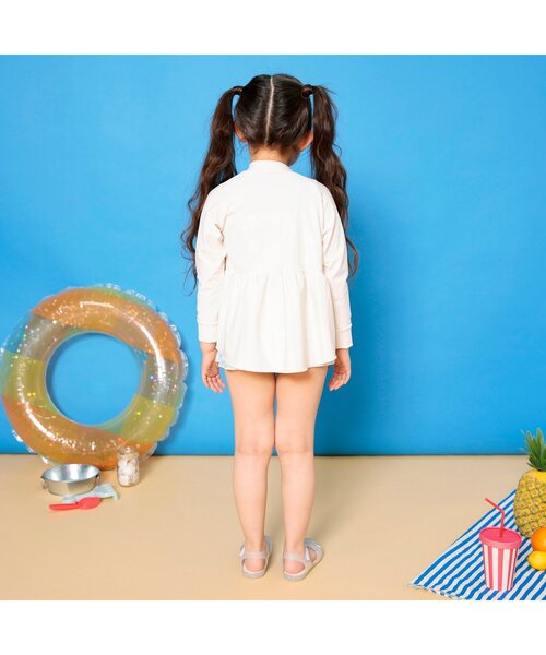 BREEZE（ブリーズ）の「【UVカット/ジュニア対応】フリルラッシュガード（ラッシュガード・キッズ・アイボリー/ラベンダー・80/90/100/110/120/130/140）」の6枚目の写真