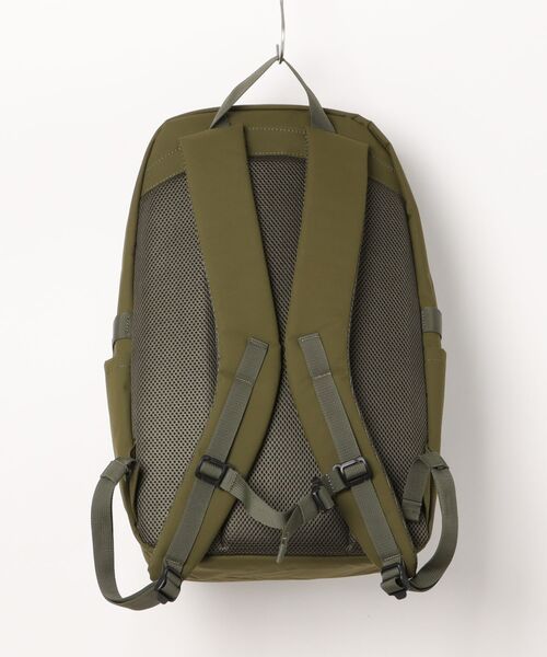 Gramicci(グラミチ)の「【GRAMICCI(グラミチ) 】CORDURA DAY PACK(バックパック/リュック・メンズ・オリーブ/ブラック・FREE)」の8枚目の写真