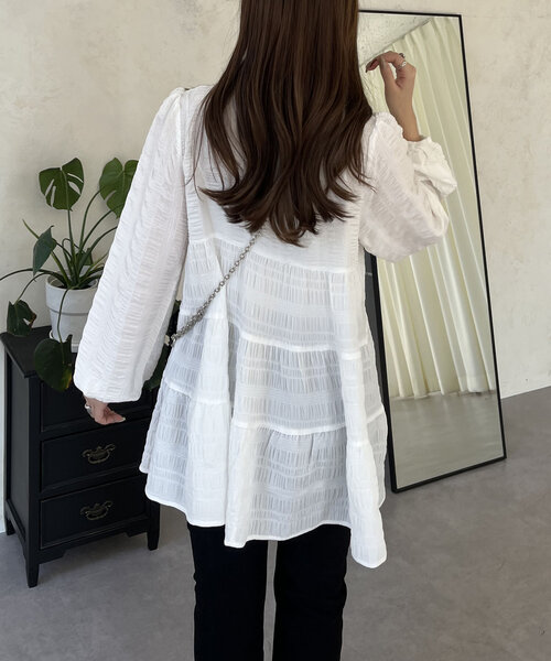 prose verse(プロズヴェール)の「パールボタンシャーリングティアードブラウス(シャツ/ブラウス・レディース・オフホワイト/ブラック・MEDIUM/LARGE)」の12枚目の写真