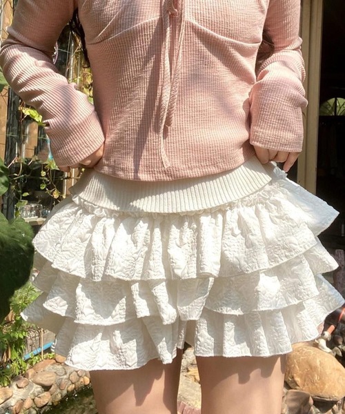 Nia（ニア）の「Nia(ニア)/フリルレイヤード　ティアードボリュームミニスカートパンツ（スカート・レディース・ブラック/ホワイト・SMALL/MEDIUM/LARGE）」の11枚目の写真