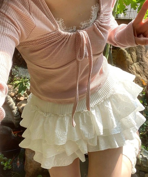 Nia（ニア）の「Nia(ニア)/フリルレイヤード　ティアードボリュームミニスカートパンツ（スカート・レディース・ブラック/ホワイト・SMALL/MEDIUM/LARGE）」の4枚目の写真