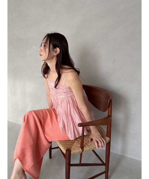 OUNNOUN（オウンノウン）の「【OUNNOUN】ペプラムキャミソールブラウス（シャツ/ブラウス・レディース・チャコールグレー/ライトグレー/ピンク・FREE）」の8枚目の写真