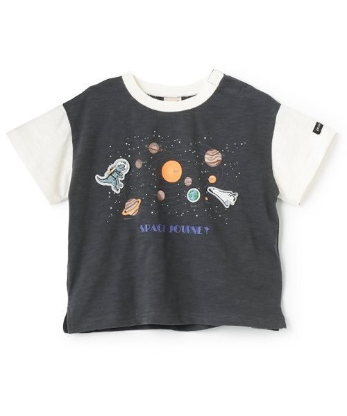petit main（プティマイン）の「【防汚加工】宇宙グラフィック半袖Tシャツ（Tシャツ/カットソー・キッズ・ターコイズブルー/オフホワイト/チャコール・100cm/120cm/80ｃｍ/130cm/110cm/90cm）」の3枚目の写真