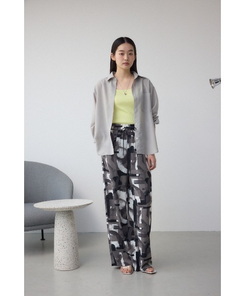 AZUL by moussy（アズールバイマウジー）の「イージーケアバックタックルーズシャツ（シャツ/ブラウス・レディース・アイボリー/グレー/ピンク・FREE）」の21枚目の写真