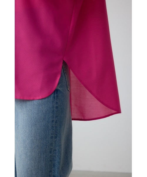 AZUL by moussy（アズールバイマウジー）の「イージーケアバックタックルーズシャツ（シャツ/ブラウス・レディース・アイボリー/グレー/ピンク・FREE）」の5枚目の写真