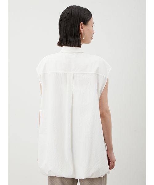 Mila Owen(ミラオーウェン)の「バルーンヘムノースリシャツ(シャツ/ブラウス・レディース・ホワイト/ブルー/チャコールグレー・FREE)」の12枚目の写真