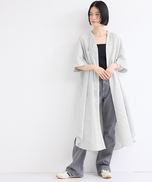 le cercle ADAM ET ROPE'（ルセルクルアダムエロペ）の「ストライプシャツワンピース（シャツワンピース・レディース・グレー系その他/ブルー系その他/イエロー系その他/レッド系その他・FREE）」の2枚目の写真
