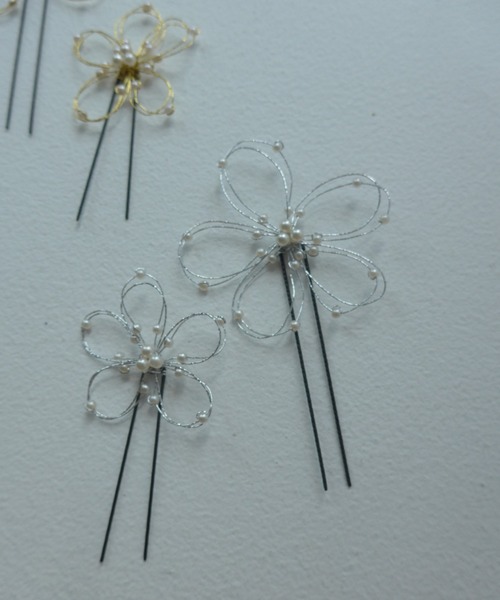 Dorry Doll(ドリードール)の「水引き風フラワーヘアピン(ヘアピン・レディース・シルバー/ゴールド・FREE)」の3枚目の写真