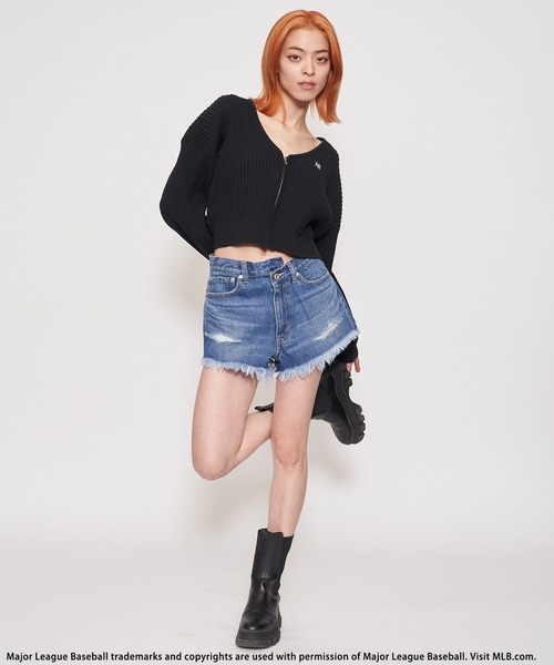 BACK TO THE FIELD（バック トゥー ザ フィールド）の「【MLB】ダメージデニムショートパンツ（デニムパンツ・レディース・ブルー/ブラック・MEDIUM/SMALL）」の14枚目の写真