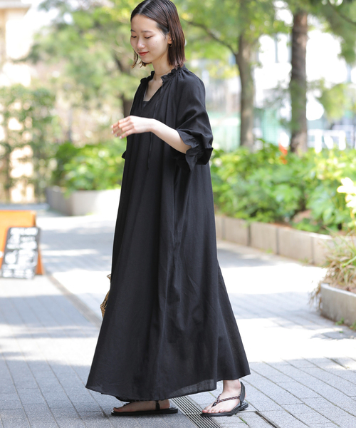 JOURNAL STANDARD relume（ジャーナルスタンダード　レリューム）の「レーヨンコットンギャザーワンピース（ワンピース・レディース・ブラック/ブラウン・FREE）」の16枚目の写真