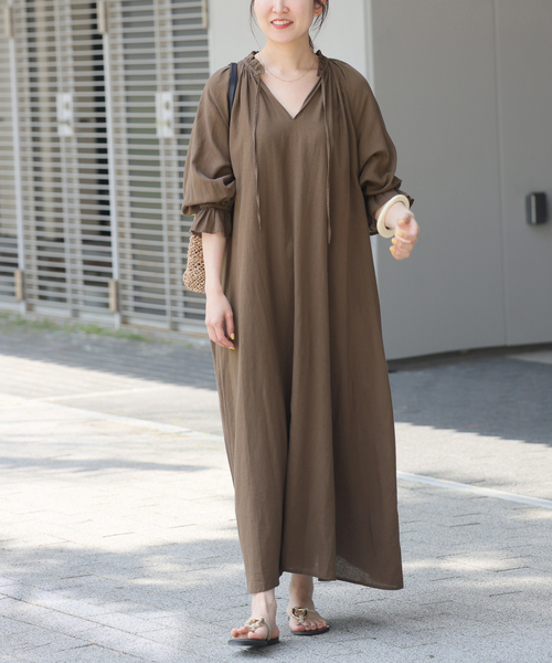 JOURNAL STANDARD relume（ジャーナルスタンダード　レリューム）の「レーヨンコットンギャザーワンピース（ワンピース・レディース・ブラック/ブラウン・FREE）」の19枚目の写真