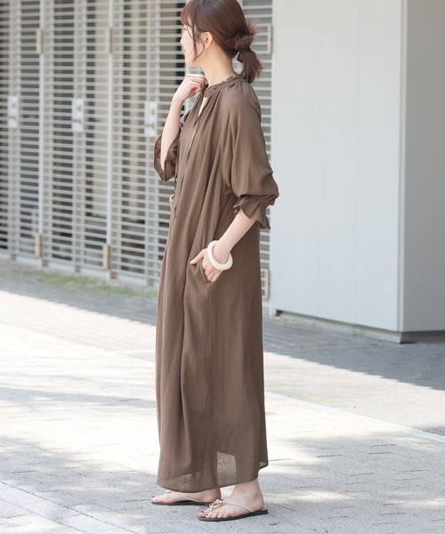 JOURNAL STANDARD relume（ジャーナルスタンダード　レリューム）の「レーヨンコットンギャザーワンピース（ワンピース・レディース・ブラック/ブラウン・FREE）」の21枚目の写真