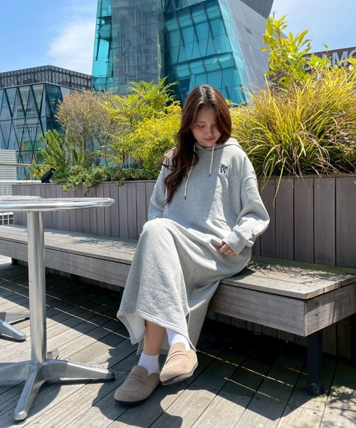 ROXY（ロキシー）の「SUNDANCE DRESS /ロキシーフーディースウェットロングワンピース（ワンピース・レディース・グレー/ブラック/ベージュ・MEDIUM/LARGE）」の16枚目の写真