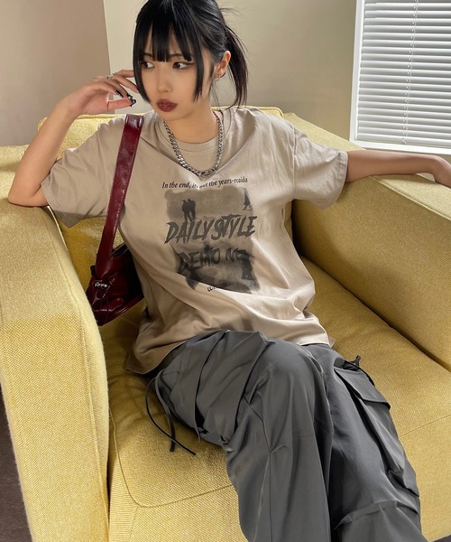 VQ（ブイキュー）の「Photographic Loose silhouette Short sleeve T-shirt / フォトグラフィック ルーズシルエット 半袖Tシャツ（Tシャツ/カットソー・レディース・ライトグレー/ベージュ系その他/ピンク/ベージュ・FREE）」の12枚目の写真