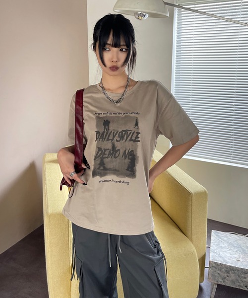 VQ（ブイキュー）の「Photographic Loose silhouette Short sleeve T-shirt / フォトグラフィック ルーズシルエット 半袖Tシャツ（Tシャツ/カットソー・レディース・ライトグレー/ベージュ系その他/ピンク/ベージュ・FREE）」の16枚目の写真