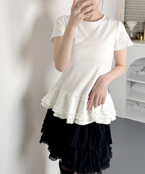 VIVID LADY（ビビッドレディー）の「裾フリル スリムロングT 半袖/Ruffled Hem Slim Short Sleeves（Tシャツ/カットソー・レディース・ホワイト/グレー・FREE）」の11枚目の写真