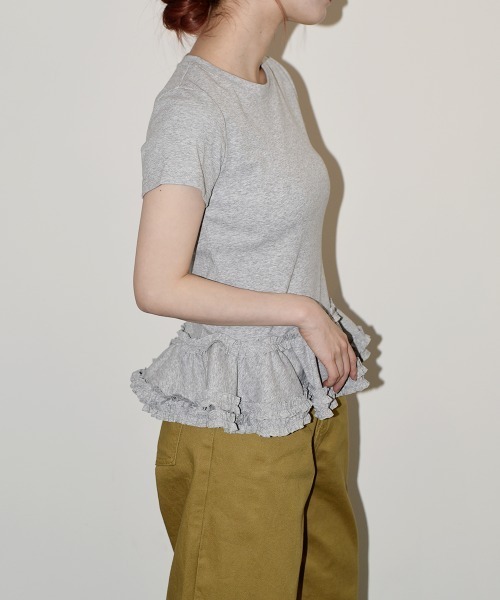 VIVID LADY（ビビッドレディー）の「裾フリル スリムロングT 半袖/Ruffled Hem Slim Short Sleeves（Tシャツ/カットソー・レディース・ホワイト/グレー・FREE）」の19枚目の写真