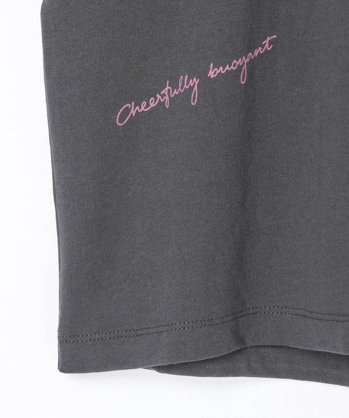 LEPSIM（レプシィム）の「【KIDS】カラフル手描きロゴT　451661（Tシャツ/カットソー・キッズ・オフホワイト/チャコールグレー/ベージュ・120/140）」の7枚目の写真