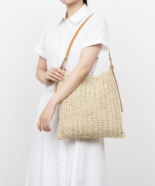 cache cache（カシュ カシュ）の「カシュカシュ cachecache / フリーハンドルクロッシェトート（かごバッグ・レディース・ブラック/グレー/キャメル・FREE）」の17枚目の写真