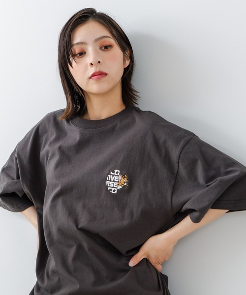 CONVERSE(コンバース)の「【CONVERSE/コンバース】×【TOM AND JERRY/トムとジェリー】ブランドロゴ 刺繍 オーバーサイズ Tシャツ(Tシャツ/カットソー・レディース・ブラック/ホワイト・LARGE/MEDIUM)」の19枚目の写真