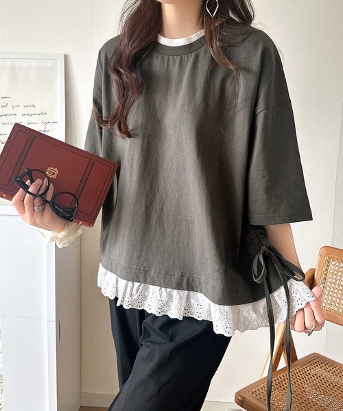 classicalelf（クラシカルエルフ）の「体型カバーも叶う！重ね着風で即こなれ感♪ レイヤード風サイドドロスト裾 綿100％レースビッグTシャツ（Tシャツ/カットソー・レディース・グリーン/チャコール/オフホワイト・SMALL/MEDIUM/LARGE/X-LARGE）」の19枚目の写真