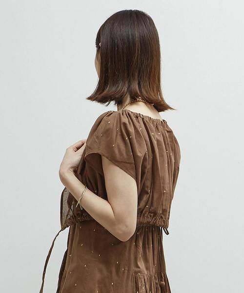 SOFFITTO(ソフィット)の「インド綿ドット刺繍ギャザーボレロブラウス(カーディガン/ボレロ・レディース・ネイビー/ブラウン/ブラック・FREE)」の8枚目の写真
