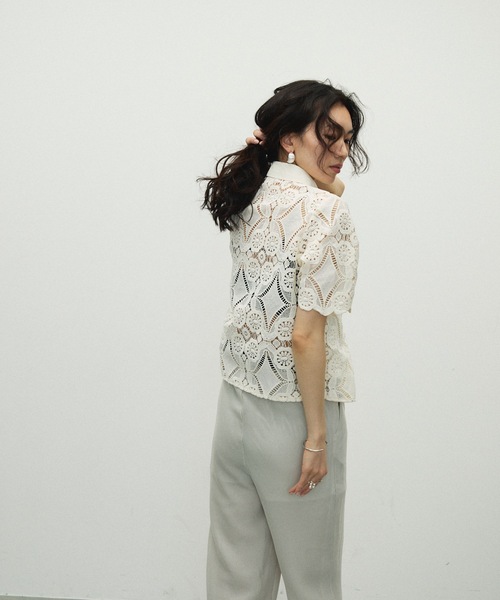 Embroidered lace short-sleeved shirt / 刺繍レース半袖シャツ