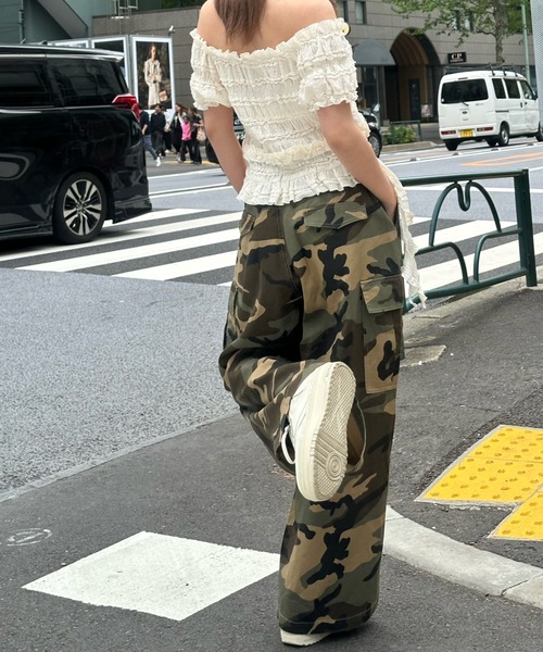 RAY CASSIN（レイカズン）の「タックカーゴパンツ（カーゴパンツ・レディース・ホワイト/グリーン系その他2・FREE）」の7枚目の写真