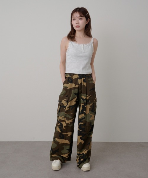 RAY CASSIN（レイカズン）の「タックカーゴパンツ（カーゴパンツ・レディース・ホワイト/グリーン系その他2・FREE）」の8枚目の写真