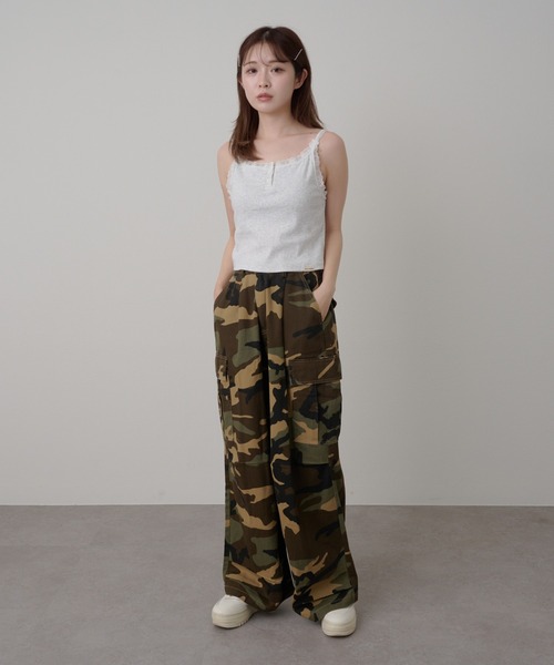 RAY CASSIN（レイカズン）の「タックカーゴパンツ（カーゴパンツ・レディース・ホワイト/グリーン系その他2・FREE）」の10枚目の写真