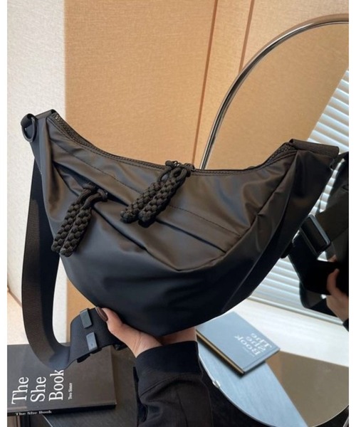FUNdaysion(ファンデイション)の「パラコードスライダーボディバッグ(ボディバッグ/ウエストポーチ・レディース・ベージュ/レッド/ブラック/オフホワイト・FREE)」の19枚目の写真