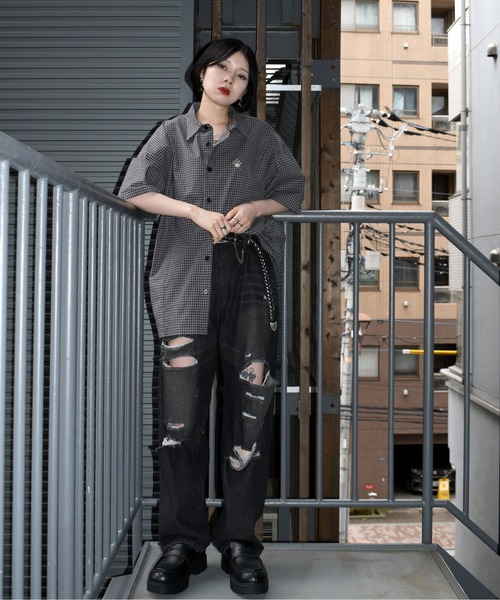 Anytime Songs(エニータイムソングス)の「one point embroidery check shirt/ワンポイント 刺繍 ミニチェック 半袖シャツ(シャツ/ブラウス・メンズ・ブルー/チャコールグレー/ピンク/ブラウン・M/L/XL)」の9枚目の写真