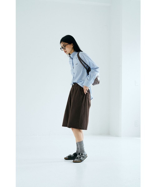 marjour（マージュール）の「BLUE CHECK SHIRTS（シャツ/ブラウス・レディース・ブルー/ライトブルー・MEDIUM）」の16枚目の写真