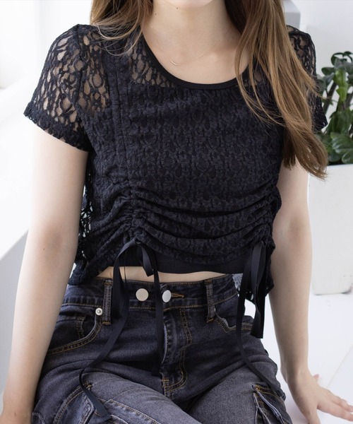 clear（クリア）の「ドロストリボンレース半袖トップス&キャミセット[韓国ファッション 大人 細見え]（Tシャツ/カットソー・レディース・オフホワイト/ブラック・F）」の2枚目の写真