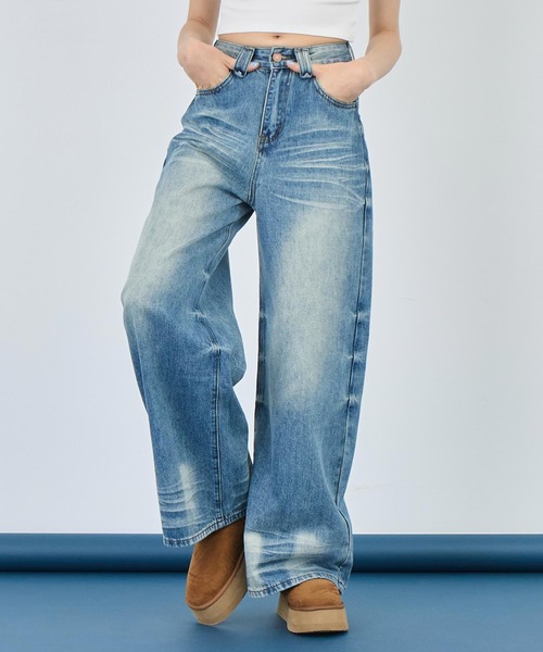 ANAP(アナップ)の「ウォッシュ 加工 シンプル ワイド ストレート デニム パンツ(デニムパンツ・レディース・ブルー/ブラック・S/M)」の13枚目の写真