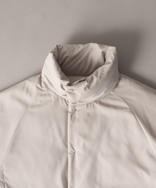 miffew（ミフュー）の「「miffew/ ミフュー」STAND COLLAR DOWN JACKET（ダウンジャケット/コート・レディース・グレイッシュベージュ/ブラック/ブラウン・2/1）」の12枚目の写真