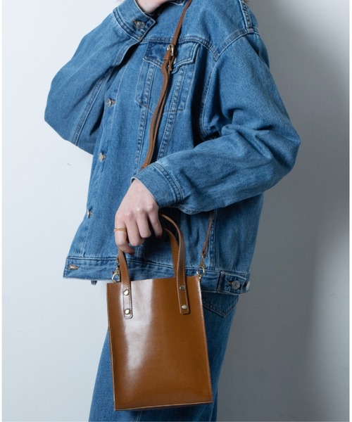 Hallelujah(ハレルヤ)の「ショルダーバッグ 2Way Kleine バッファローレザー(ショルダーバッグ・レディース・ブラック/インディゴブルー/ブラウン/グリーン/キャメル/レッド・FREE)」の6枚目の写真