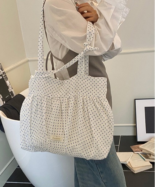 FREE STYLISTS(フリー スタイリスト)の「Y2K 切り替えアクセント リボンストラップバッグ 水玉模様フリルトートバッグ(ショルダーバッグ・レディース・ブラック/ブルー・FREE)」の9枚目の写真