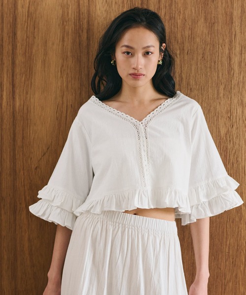 coca(coca)(コカ)の「ウォッシュドコットンVネックブラウス(シャツ/ブラウス・レディース・ホワイト・L/M)」の5枚目の写真