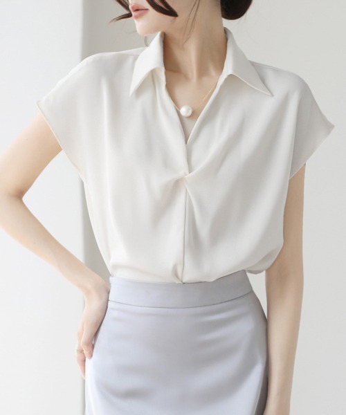 ReRe(リリ)の「フレンチスリーブシャツ(シャツ/ブラウス・レディース・オフホワイト/ブラック/ピンク・LARGE/X-LARGE/MEDIUM)」の1枚目の写真