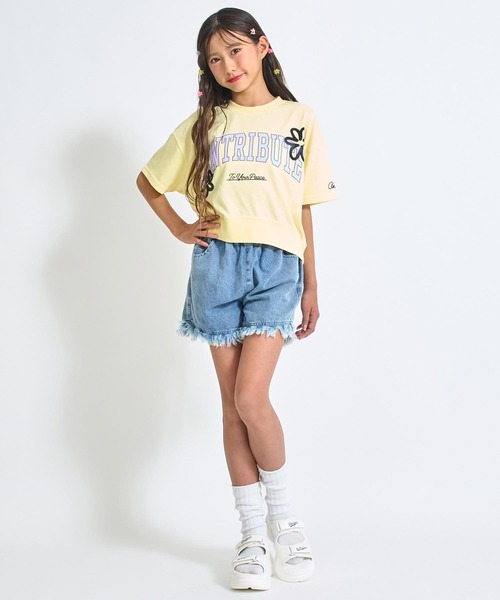 ANAP GiRL(アナップガール)の「カレッジ フラワー スプレー クロップド Tシャツ 【キッズお揃い】(Tシャツ/カットソー・キッズ・ライトグレー/ブラック/ライトイエロー・XS/M/S)」の11枚目の写真
