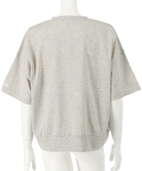 ANAP GiRL(アナップガール)の「カレッジ フラワー スプレー クロップド Tシャツ 【キッズお揃い】(Tシャツ/カットソー・キッズ・ライトグレー/ブラック/ライトイエロー・XS/M/S)」の13枚目の写真