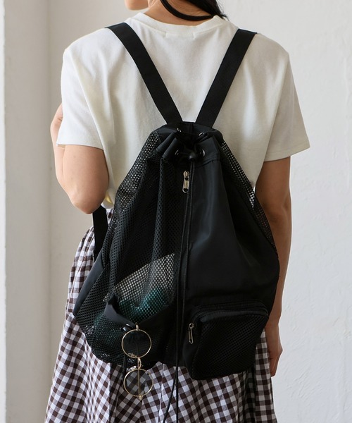 VitaFelice（ヴィータフェリーチェ）の「メッシュナイロンバッグ ナップサック 撥水 超軽量 夏バッグ（バックパック/リュック・レディース・ブラック・FREE）」の15枚目の写真