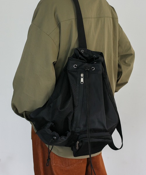 VitaFelice（ヴィータフェリーチェ）の「メッシュナイロンバッグ ナップサック 撥水 超軽量 夏バッグ（バックパック/リュック・レディース・ブラック・FREE）」の12枚目の写真