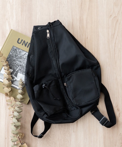 VitaFelice（ヴィータフェリーチェ）の「メッシュナイロンバッグ ナップサック 撥水 超軽量 夏バッグ（バックパック/リュック・レディース・ブラック・FREE）」の21枚目の写真
