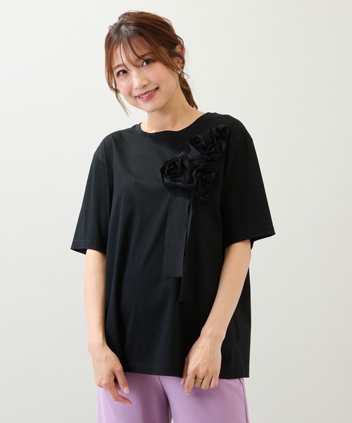 Rose Tiara(ローズティアラ)の「【接触冷感/綿100%/手洗いOK】巻きバラ刺繍カットソー(Tシャツ/カットソー・レディース・オフホワイト/ブラック・38/42/46)」の12枚目の写真